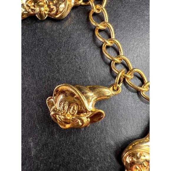 Vintage Disney Seven Dwarfs Gold Tone Charm Bracelet 6.5” - Picture 9 of 16